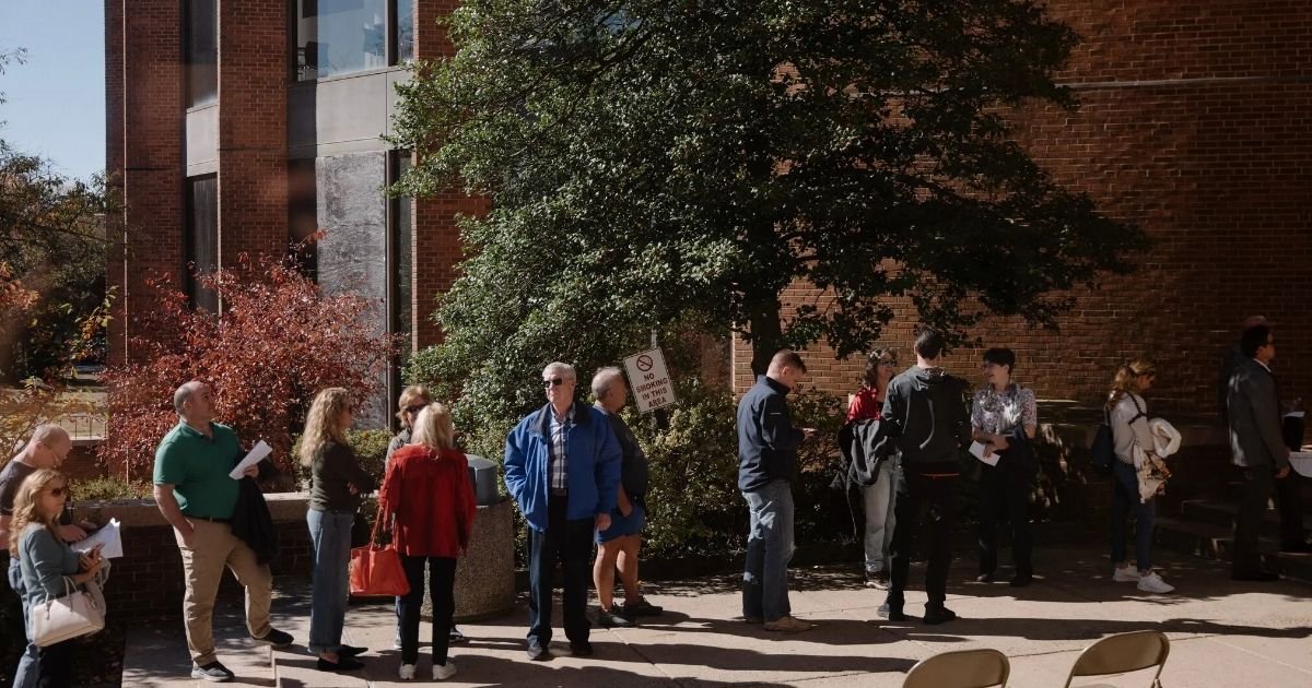 copy of articles thumbnail 1200 x 630 10 8.jpg?resize=412,232 - Trump Signs Order Calling for Citizenship Proof to Vote in Federal Elections
