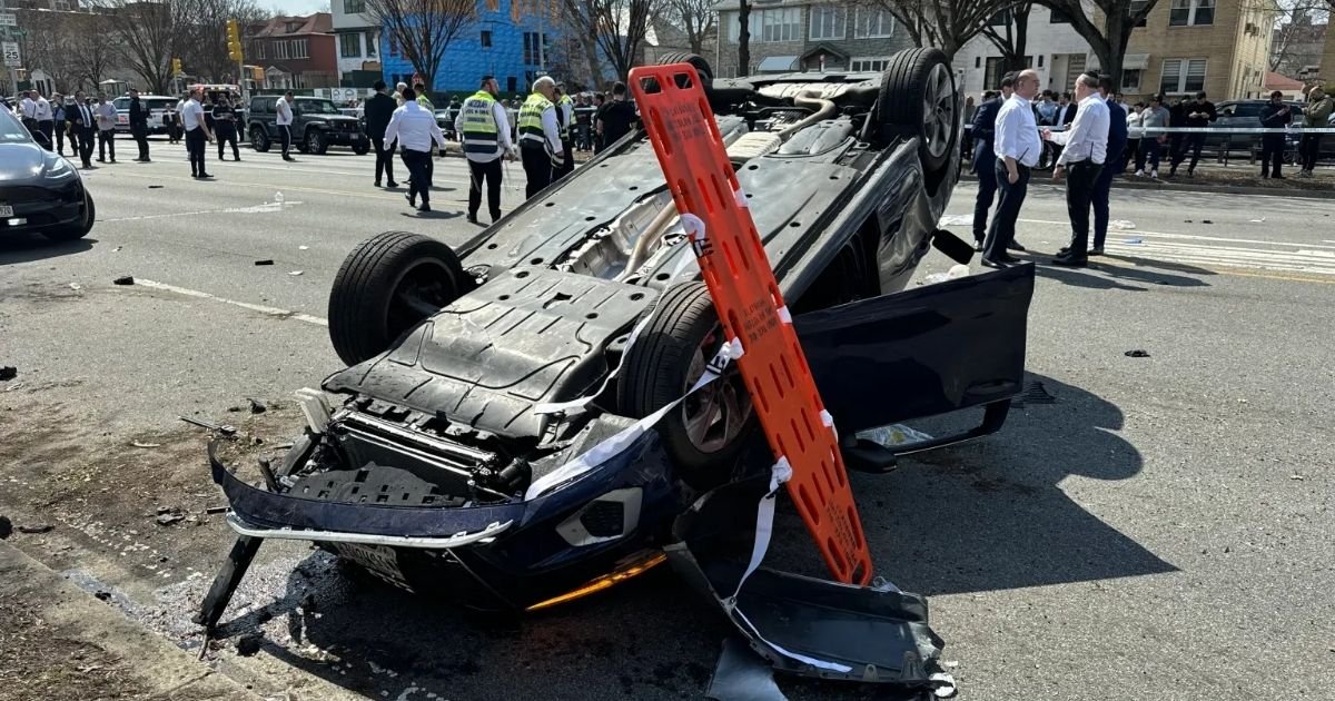 copy of articles thumbnail 1200 x 630 20 3.jpg?resize=412,232 - Mom, Her Two Kids Mowed Down in Gruesome NYC Collision by Motorist with Suspended License