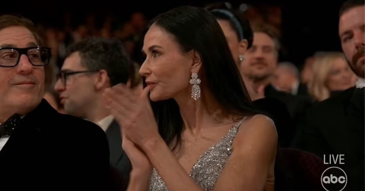 copy of articles thumbnail 1200 x 630 3 5.jpg?resize=412,232 - Lip Reader Exposes What Demi Moore Said After Shock Oscars Snub