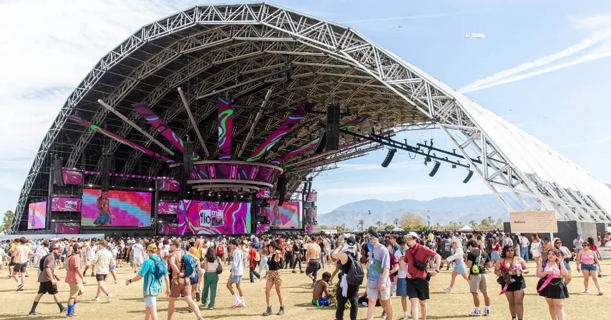 copy of articles thumbnail 1200 x 630 18 7.jpg?resize=412,232 - 'World's Poshest Music Festival' Coachella Descends into 'Mayhem' — With Guests Comparing it to Shamed Fyre Fest and Demanding Refunds