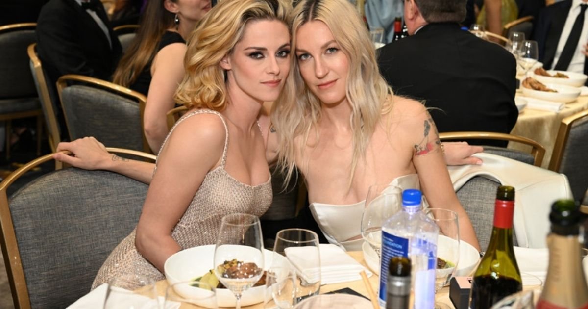 copy of articles thumbnail 1200 x 630 21 16.jpg?resize=1200,630 - Kristen Stewart and Dylan Meyer Say 'I Do' During Intimate Ceremony