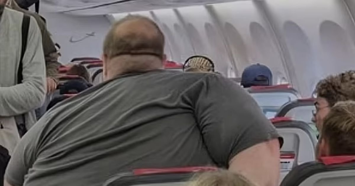 copy of articles thumbnail 1200 x 630 23 19.jpg?resize=1200,630 - Airlines Urged to Change Rules for Plus-Sized Passengers After Photo of Man Struggling to Fit in his Seat is Shared Online