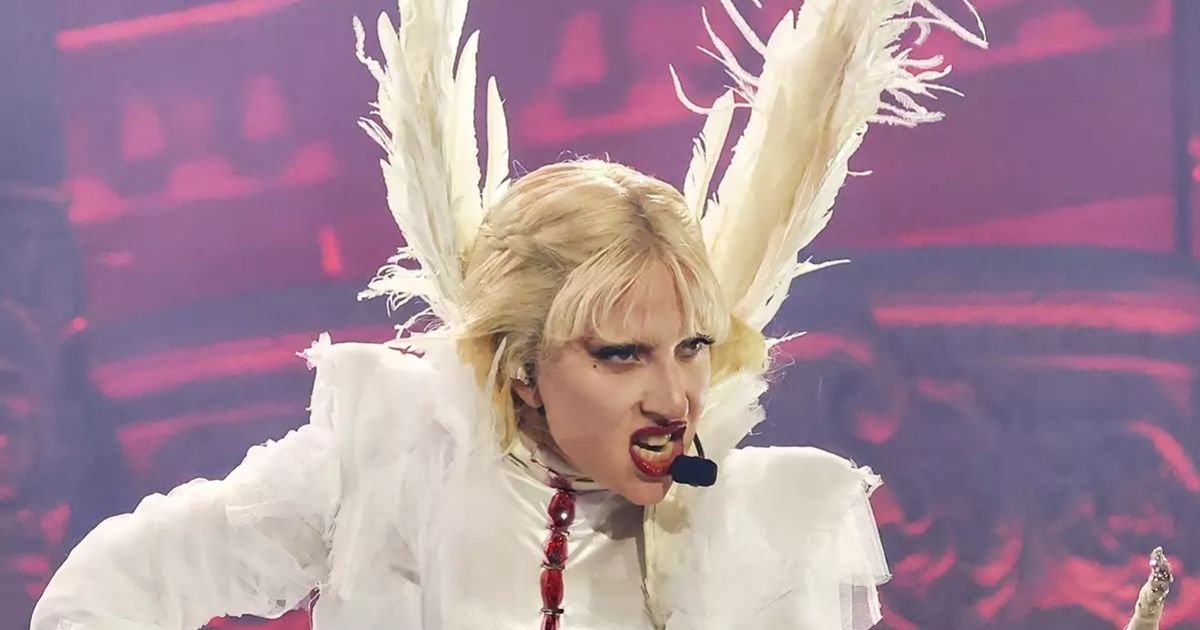 copy of articles thumbnail 1200 x 630 25 6.jpg?resize=412,275 - Lady Gaga Refuels on In-N-Out After Electrifying Near 2-Hour Performance at Coachella