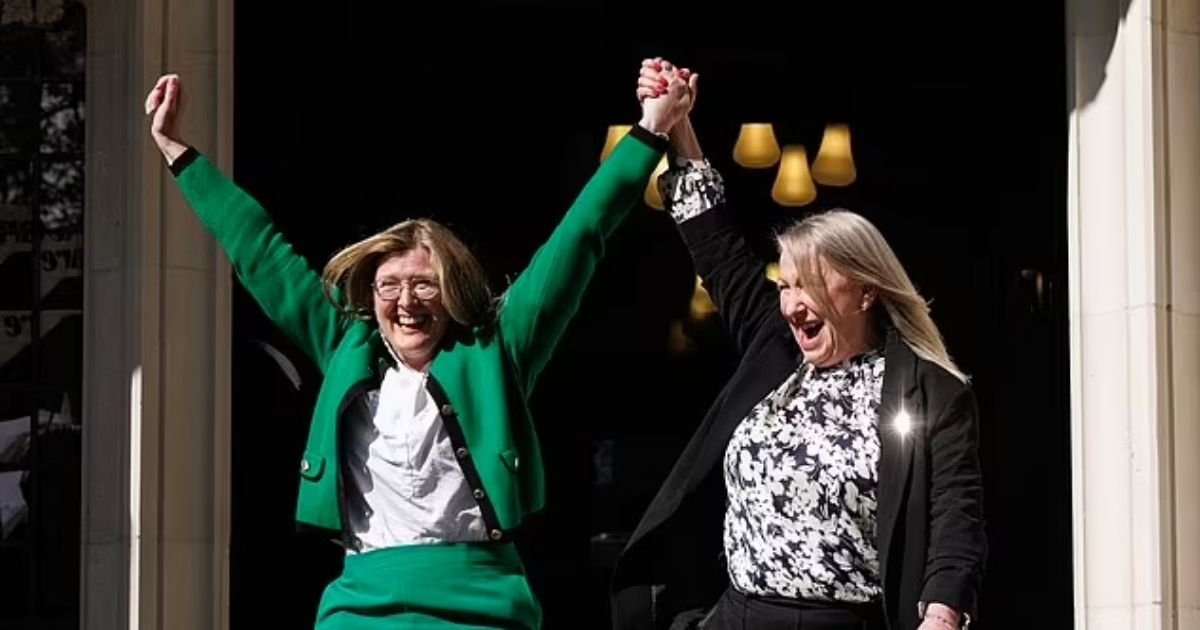 copy of articles thumbnail 1200 x 630 31 1.jpg?resize=412,275 - 'Trans Women Are NOT Legally Women'- Supreme Court's Landmark Could END Transgender Access