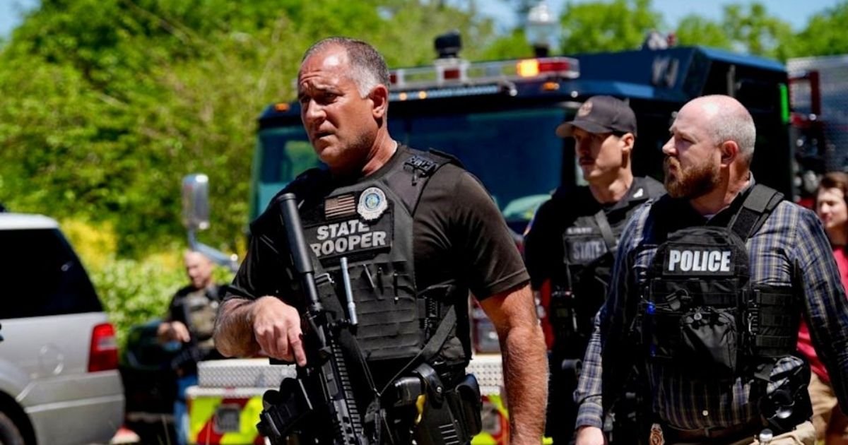 copy of articles thumbnail 1200 x 630 32 2.jpg?resize=412,275 - One DEAD & Many Hospitalized After Active Shooter Opens Fire At Florida State University