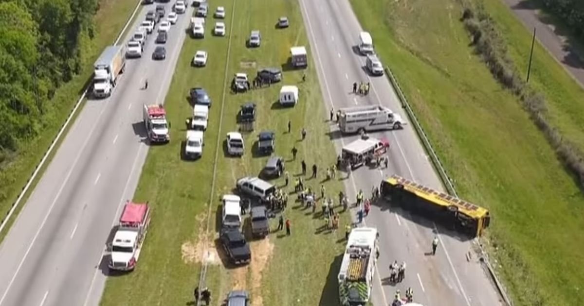 copy of articles thumbnail 1200 x 630 36 1.jpg?resize=412,232 - Multiple Children INJURED in Horrifying School Bus Crash in South Carolina