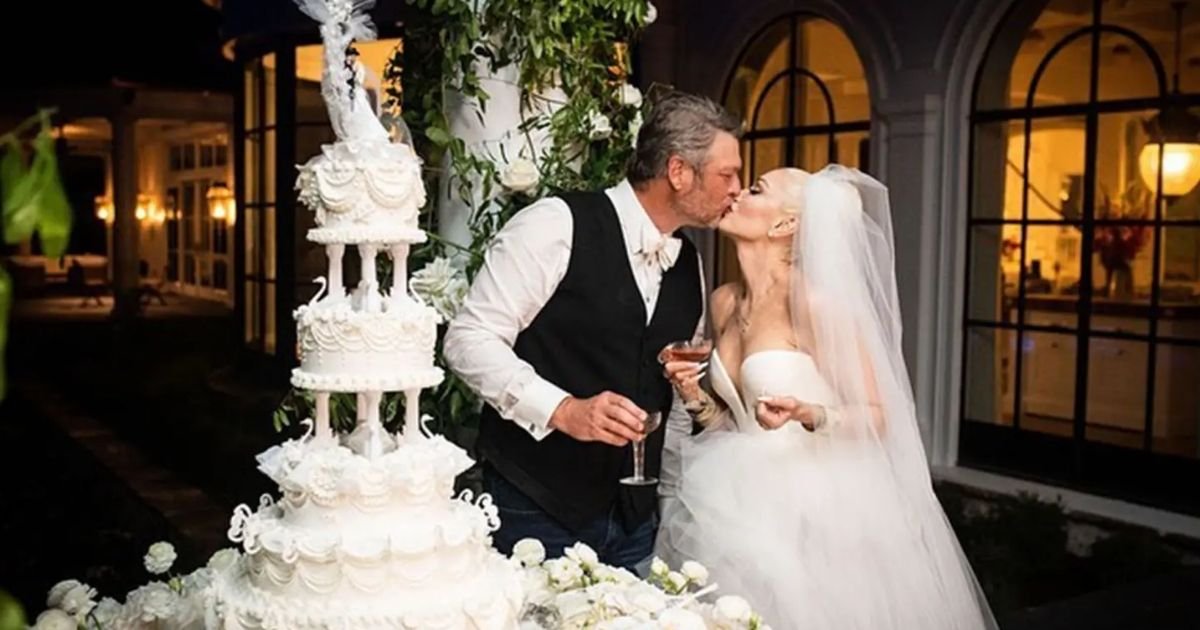 copy of single image thumbnail 1200 x 630 40.jpg?fit=1024%2C538&ssl=1&strip=all - Gwen Stefani Admits Having ‘Third Party’ Involved is Key in Happy Marriage to Blake Shelton