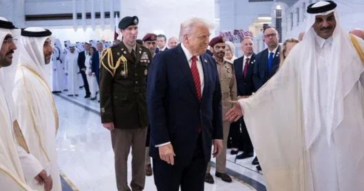 copy of articles thumbnail 1200 x 630 19 7.jpg?resize=412,232 - ‘Qatar-a-Lago’ Banner Displayed Over Trump’s Palm Beach Home Amid Controversy Over $400M Qatari Jet