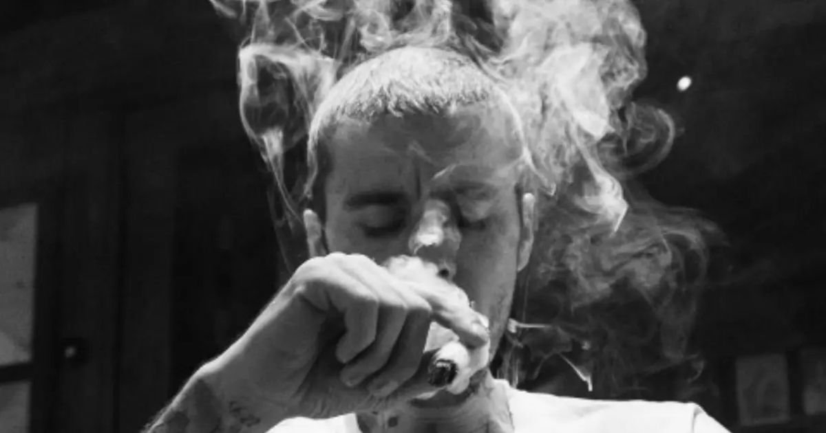 copy of articles thumbnail 1200 x 630 27 2.jpg?resize=412,232 - Justin Bieber's Drug Use Exposed: Troubled Singer Snapped Smoking Bong During Recording Session Trip As Fans Blast 'Stop Doing This!'