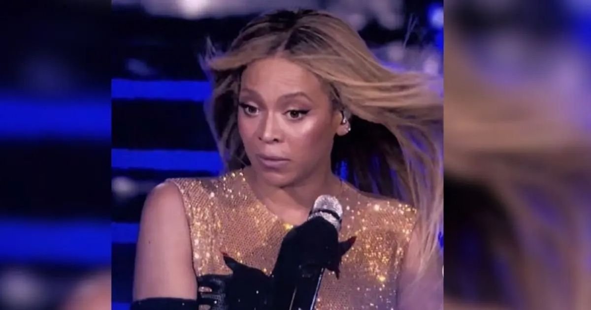copy of articles thumbnail 1200 x 630 32 1.jpg?resize=412,232 - Beyoncé Suffers Terrifying Stage Malfunction During Failed Cowboy Carter Tour Leaving Fans in 'Tears'
