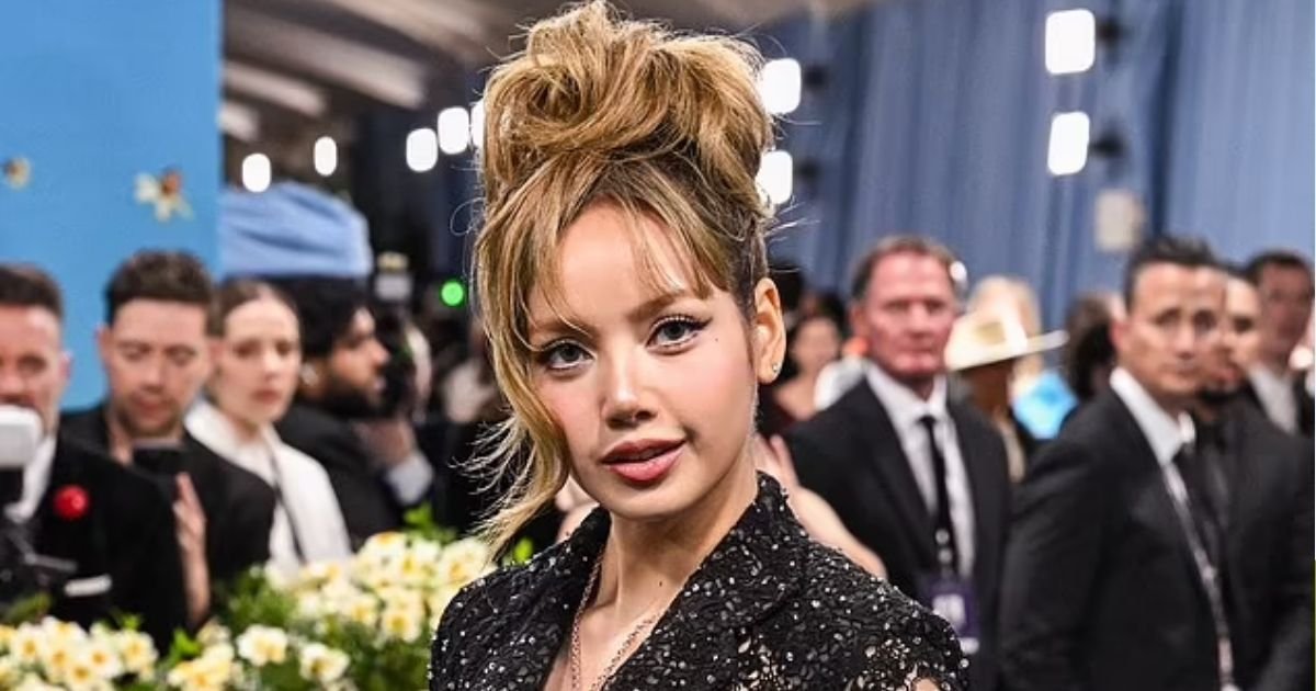 copy of articles thumbnail 1200 x 630 39 2.jpg?resize=366,290 - 'Get Her Out Of Here!'- White Lotus Star Lisa BLASTED For Wearing Lace Panties with Face of Rosa Park's On Her Crotch