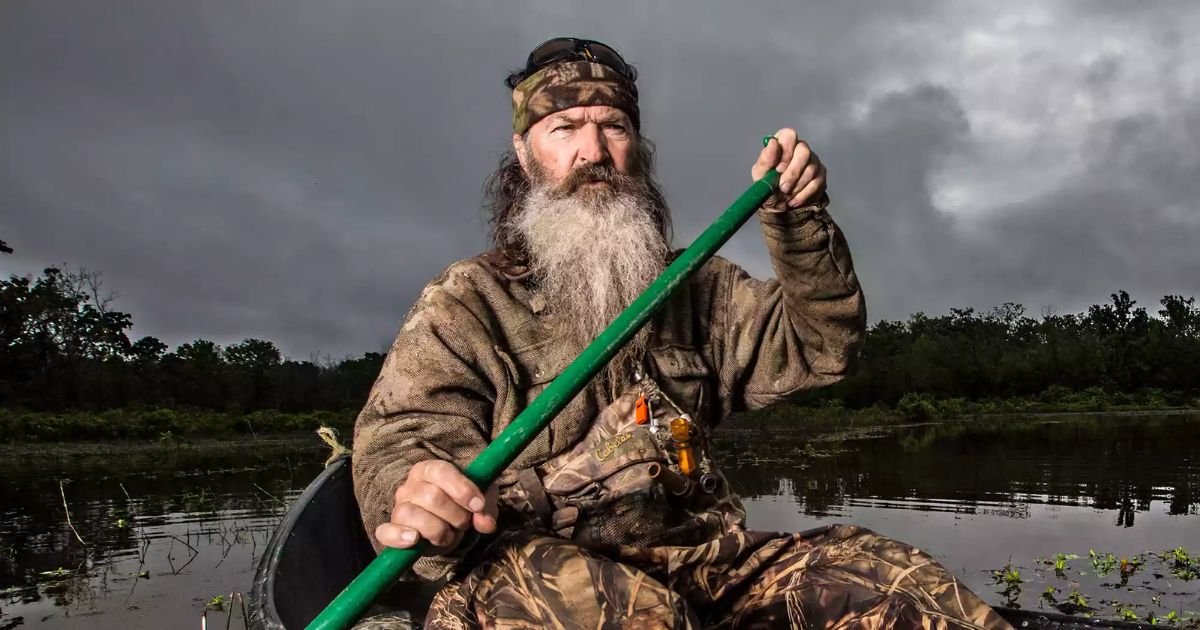 copy of articles thumbnail 1200 x 630 67 2.jpg?resize=412,232 - Duck Dynasty Star Phil Robertson DEAD