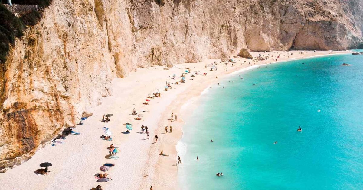 copy of articles thumbnail 1200 x 630 67.jpg?resize=412,232 - Powerful 6.1 Magnitude Earthquake Leaves Travellers Stunned at Popular Tourist Hotspot as Urgent Tsunami Warning Issued