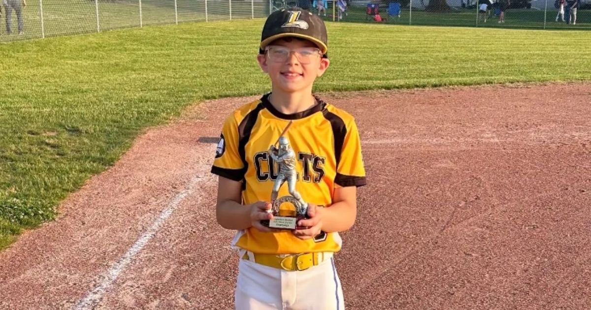 copy of articles thumbnail 1200 x 630 2025 06 19t154338 400.jpg?resize=412,275 - 10-Year-Old Boy Dies from Cardiac Arrest One Day After Winning Baseball Championship