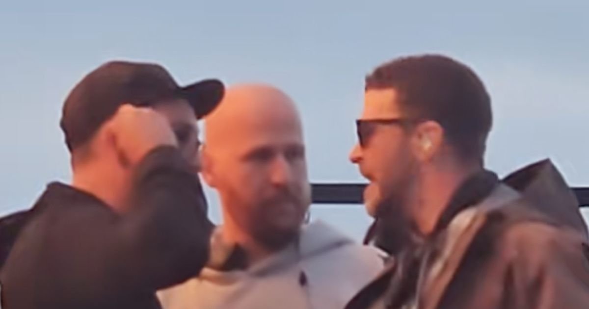copy of articles thumbnail 1200 x 630 100 5.jpg?resize=412,232 - 'Cry Him A River!'- Justin Timberlake 'Loses His Cool' As Star Witnessed SCREAMING at Crew As Performance Riddled With Embarassments