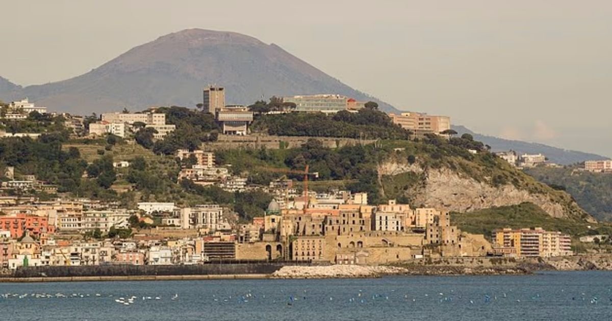 copy of articles thumbnail 1200 x 630 2025 06 30t212040 170.jpg?resize=412,232 - Naples Rocked By One Of Its Strongest Ever Earthquakes With Houses 'Shaking Like Leaves'