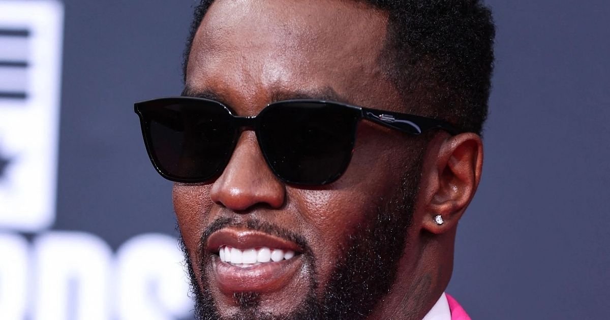 copy of articles thumbnail 1200 x 630 2025 07 01t140020 583.jpg?resize=412,232 - Diddy's Trial Takes Dramatic Turn Two Hours Into Deliberations As Celeb Could Face Life Sentence