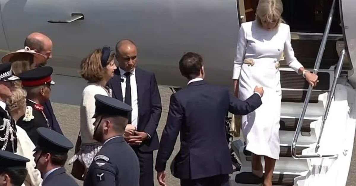 copy of articles thumbnail 1200 x 630 2025 07 09t124447 366.jpg?resize=412,232 - ‘He’s Reaching Boiling Point!’- Humiliating Moment Emmanuel Macron is Ignored by Wife While Stepping Off Plane