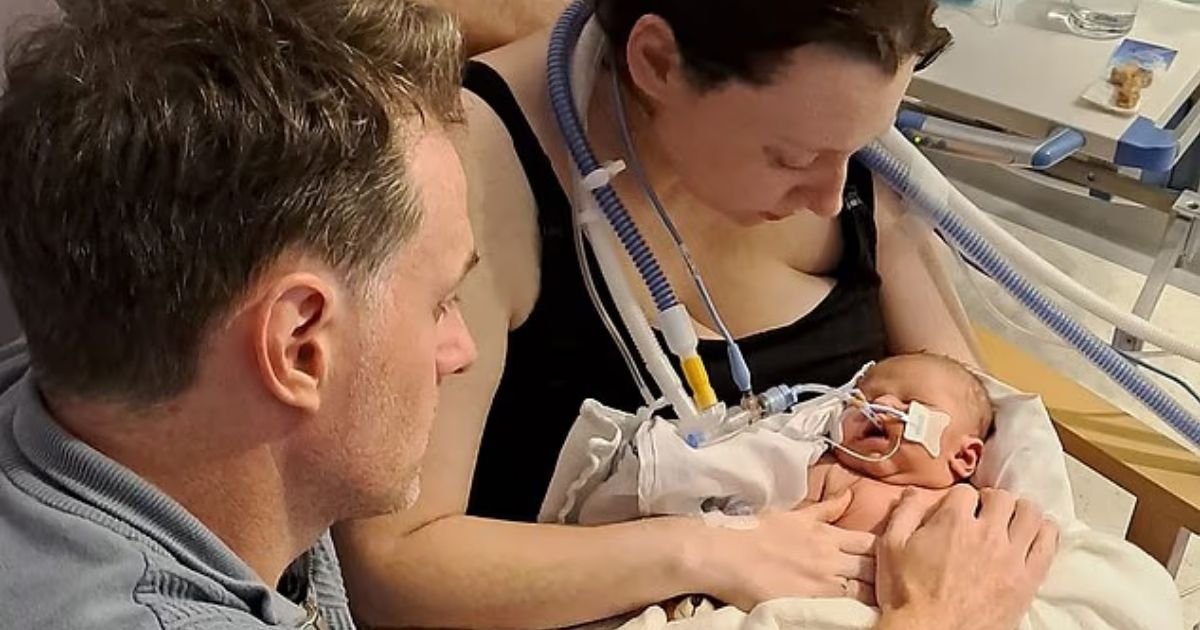 copy of articles thumbnail 1200 x 630 2025 07 12t151144 049.jpg?resize=412,232 - Newborn Baby Dies After Mother Left Alone to Give Birth on Hospital Ward