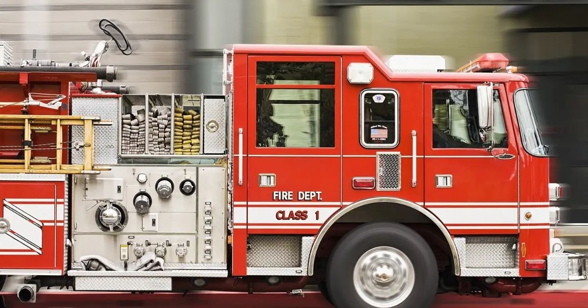 copy of articles thumbnail 1200 x 630 2025 07 12t155342 493.jpg?resize=412,232 - Arizona Doctor, 43, DIES in Late-Night Fire Inside Hyperbaric Chamber at His Own Wellness Clinic