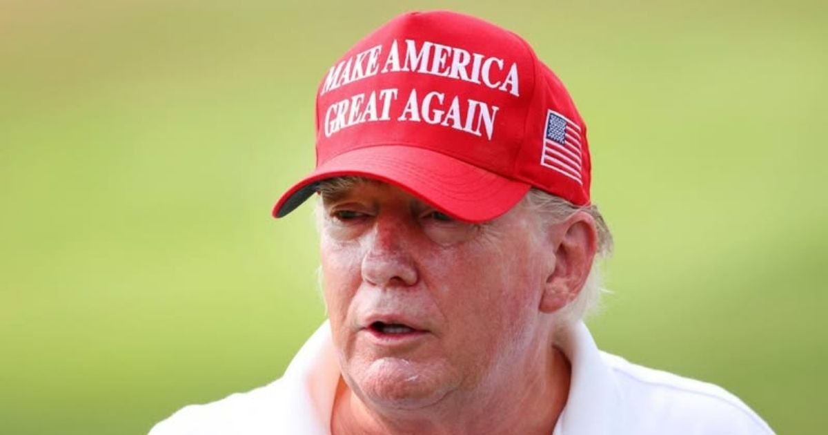 copy of articles thumbnail 1200 x 630 2025 07 18t011433 839.jpg?resize=412,275 - White House Confirms President Trump Has Been Diagnosed with Chronic Venous Insufficiency