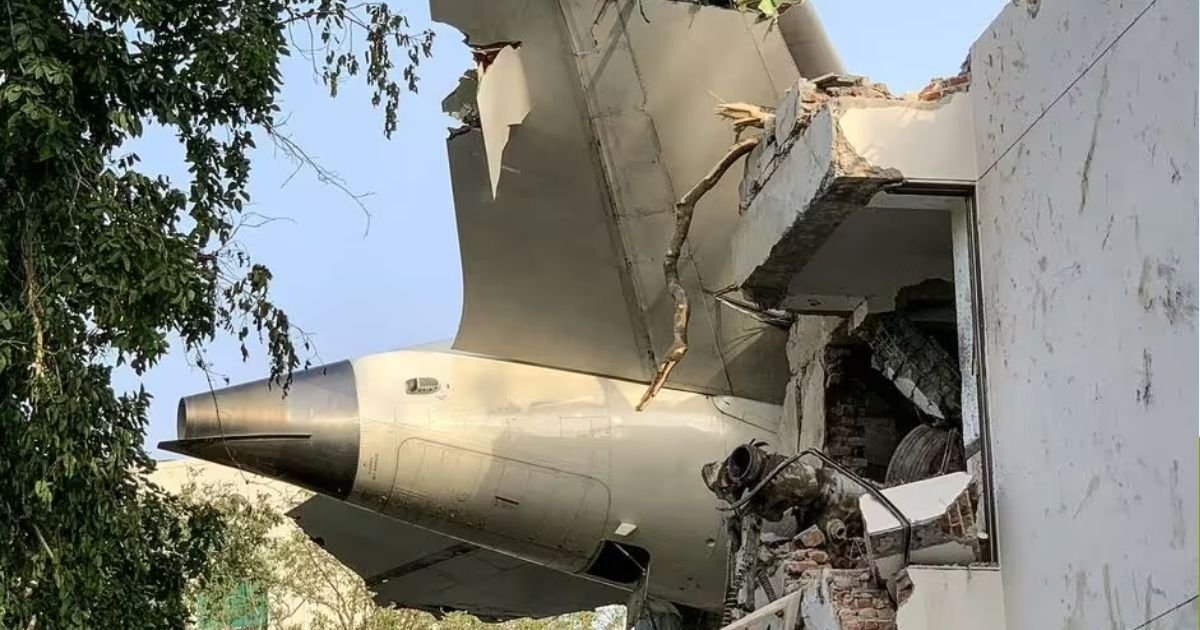 copy of articles thumbnail 1200 x 630 2025 07 18t142003 245.jpg?resize=412,232 - Air India Crash Pilot 'Eerily Calm’ as He Switched Off Fuel Pumps While First Officer Panicked, Shows Black Box