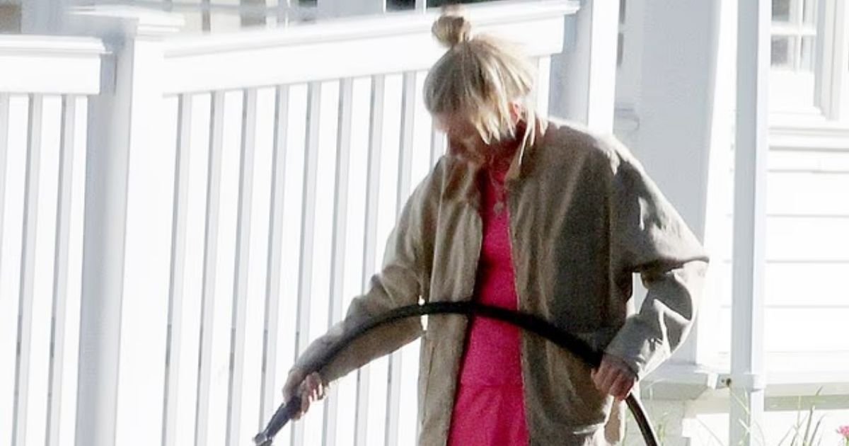 copy of articles thumbnail 1200 x 630 2025 07 25t164936 991.jpg?resize=412,232 - Astronomer HR exec Kristin Cabot seen for first time WITHOUT her wedding ring as she RESIGNS over Coldplay kiss cam scandal