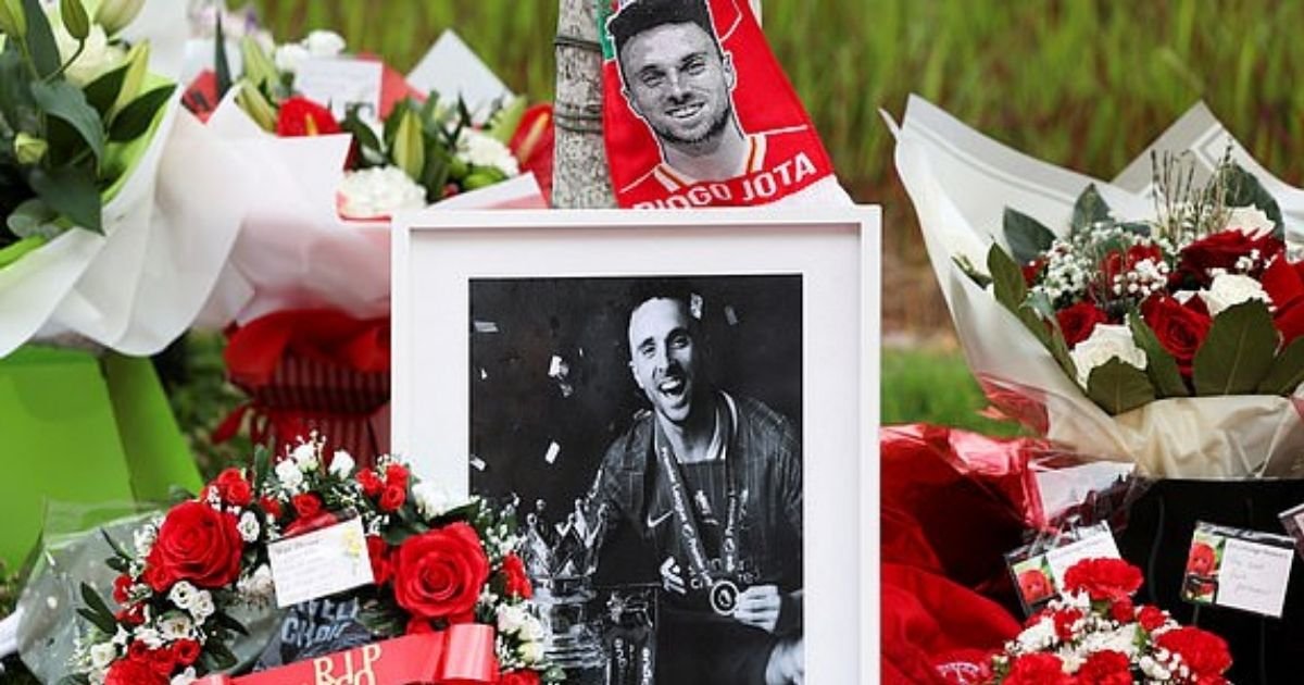 Heartbroken Mourners Gather to Pay Final Respects As Bodies of Liverpool Star Diogo Jota & Brother Arrive copy of articles thumbnail 1200 x 630 98 1.jpg?resize=366,290 - Heartbroken Mourners Gather to Pay Final Respects As Bodies of Liverpool Star Diogo Jota & Brother Arrive