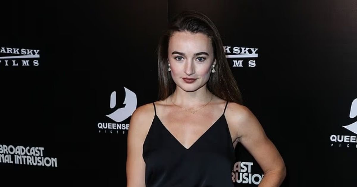 copy of articles thumbnail 1200 x 630 2025 08 06t142338 447.jpg?resize=412,232 - The Walking Dead star Kelley Mack dies aged 33