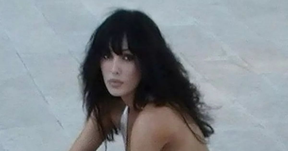 copy of articles thumbnail 1200 x 630 2025 08 13t152227 842.jpg?resize=412,232 - Bianca Censori gets TRAPPED in a bubble in new Instagram photo shoot