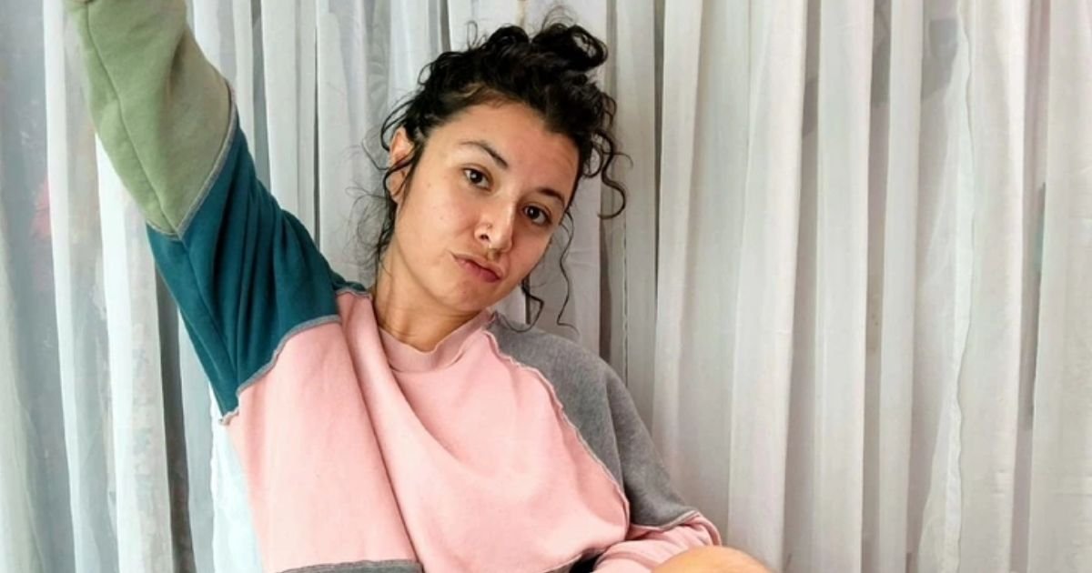 copy of articles thumbnail 1200 x 630 2025 08 16t210334 952.jpg?resize=412,232 - 'It's Natural!'- Woman Who Stopped Shaving 10 Years Ago Says She's Got No Regrets While Living Her Best Life
