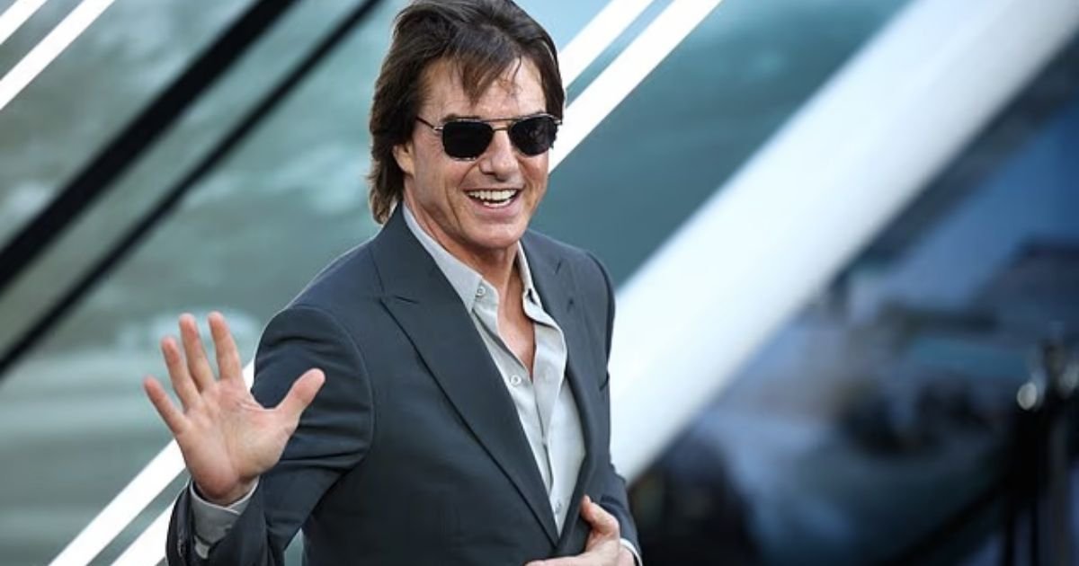 copy of articles thumbnail 1200 x 630 2025 08 17t004027 722.jpg?resize=412,232 - Tom Cruise REJECTS Trump's Invitation To Receive Kennedy Center Honor