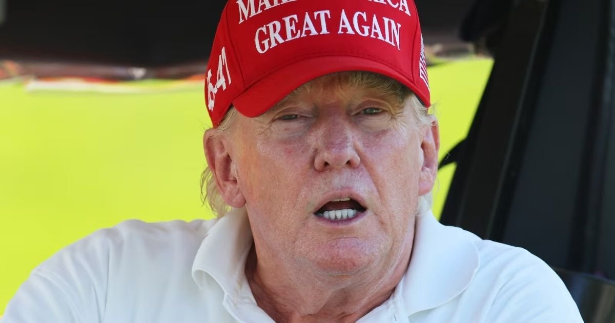 copy of articles thumbnail 1200 x 630 2025 09 01t011643 228.jpg?resize=412,232 - Trump's Golfing Motorcade Greeted with 'Middle-Finger' Salute As President Seen in Public After Four Days
