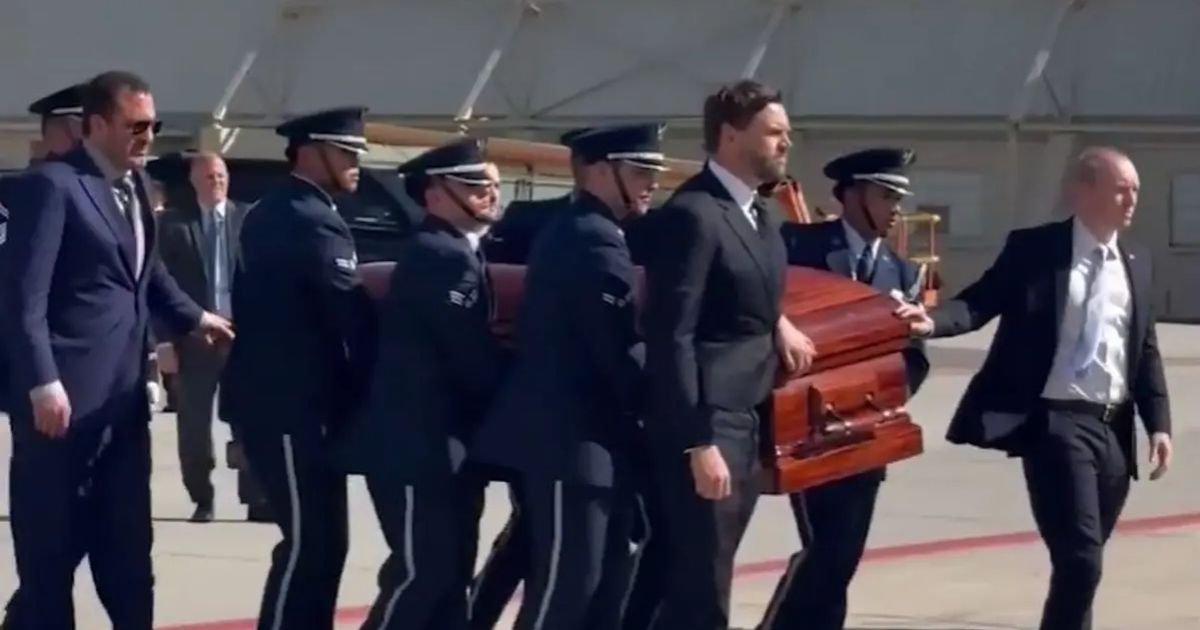 copy of articles thumbnail 1200 x 630 2025 09 12t130522 814.jpg?resize=412,232 - JD Vance transports Charlie Kirk’s body home in touching tribute to pal who took him from Trump skeptic to champion