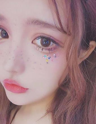 少し派手なたれ目メイク